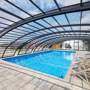 Rresort - Domki Z Krytym I Podgrzewanym Basenem, Sauna, Wifi, Parking W Cenie!